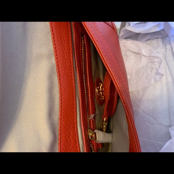 Brand New Tory Burch Purse - in Nordstrom Box - Picture 6 of 8